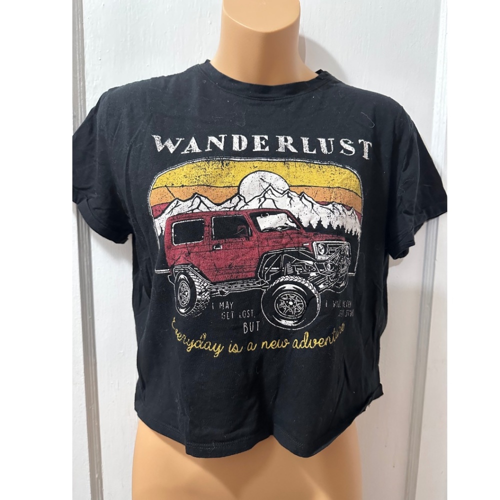 One Clothing Co LA Wanderlust Cropped Short Sleeve Graphic Tee in S